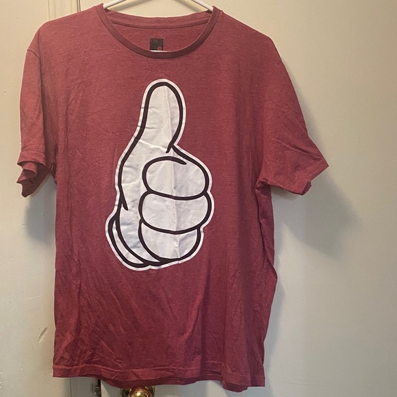 UH Other - Men's Thumb-Up Graphic Tee in Maroon